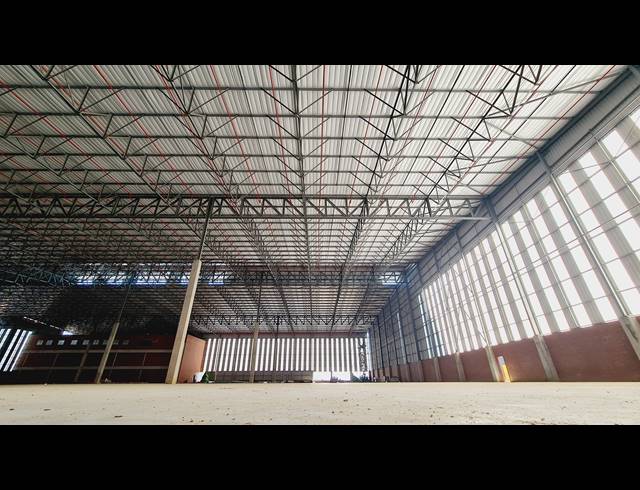 27,000M² WAREHOUSE TO LET IN NORTH RIDING